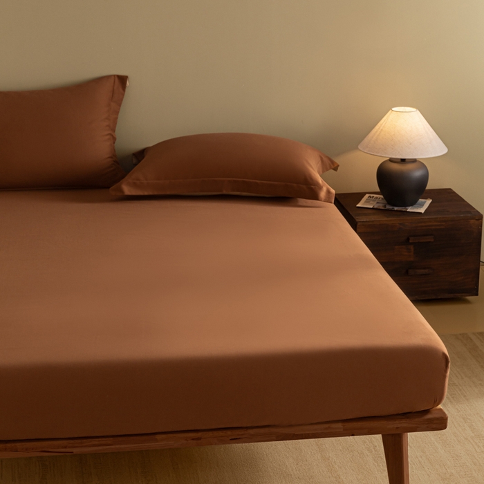 91家纺网 家纺一手货源 找家纺 秀色家纺 2025高端长绒棉贡缎加厚磨毛纯棉单件床笠三件套床罩全棉床垫保护套50s 冬禧-深栗色