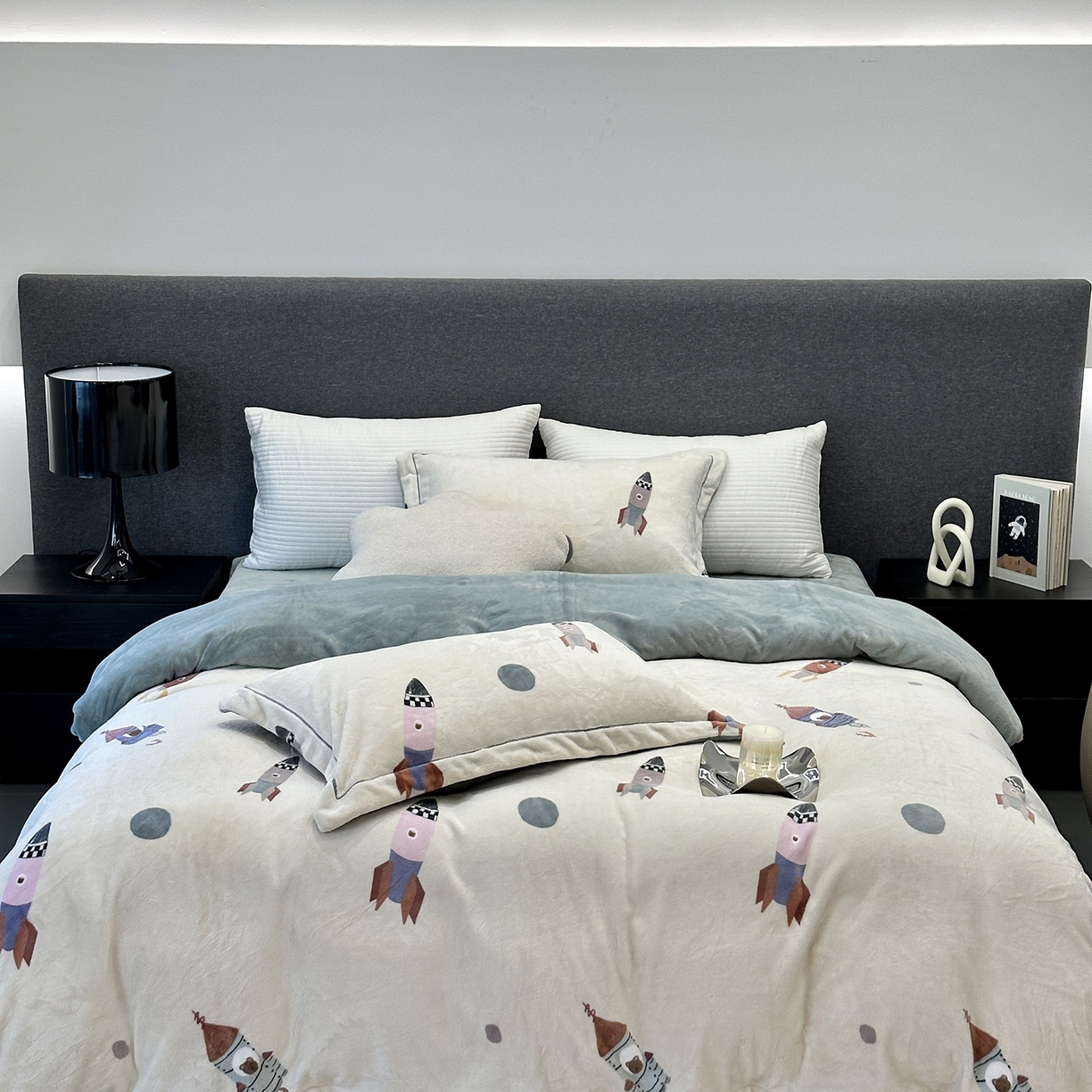 91家纺网 家纺一手货源 找家纺 （总）JUICY 橘滋家纺 2025新款浪漫丰盈牛奶臻棉绒印花系列四件套