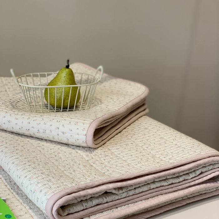 91家纺网 家纺一手货源 找家纺 汇庭 2025秋冬新款·全棉床盖三件套 美好粉