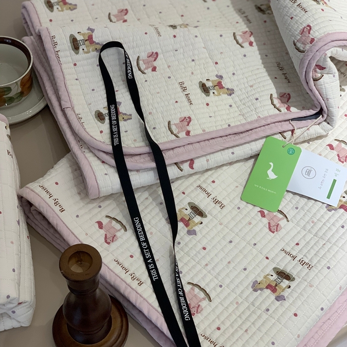 91家纺网 家纺一手货源 找家纺 汇庭 2025秋冬新款·全棉床盖三件套 奇奇小马