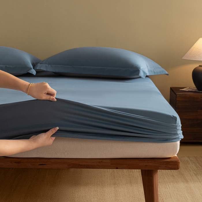 91家纺网 家纺一手货源 找家纺 秀色家纺 2025高端长绒棉贡缎加厚磨毛纯棉单件床笠三件套床罩全棉床垫保护套50s 冬禧-蔚蓝