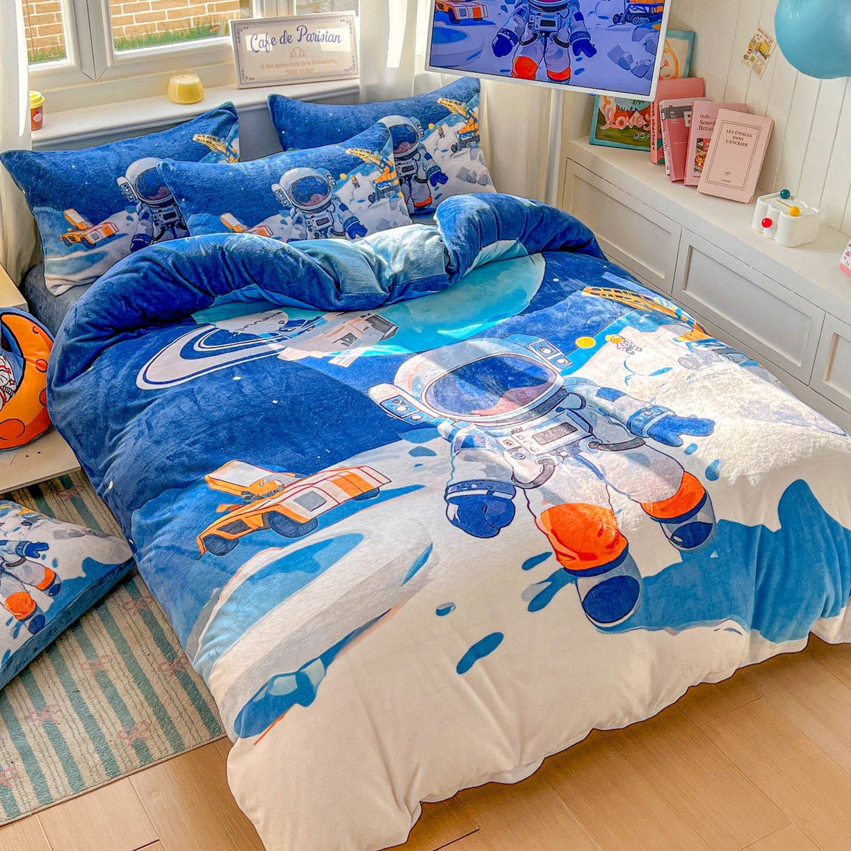 91家纺网 家纺一手货源 找家纺 浩诚 2025新款高克重原创设计宇航员太空人牛奶绒大版卡通四件套 星际工程