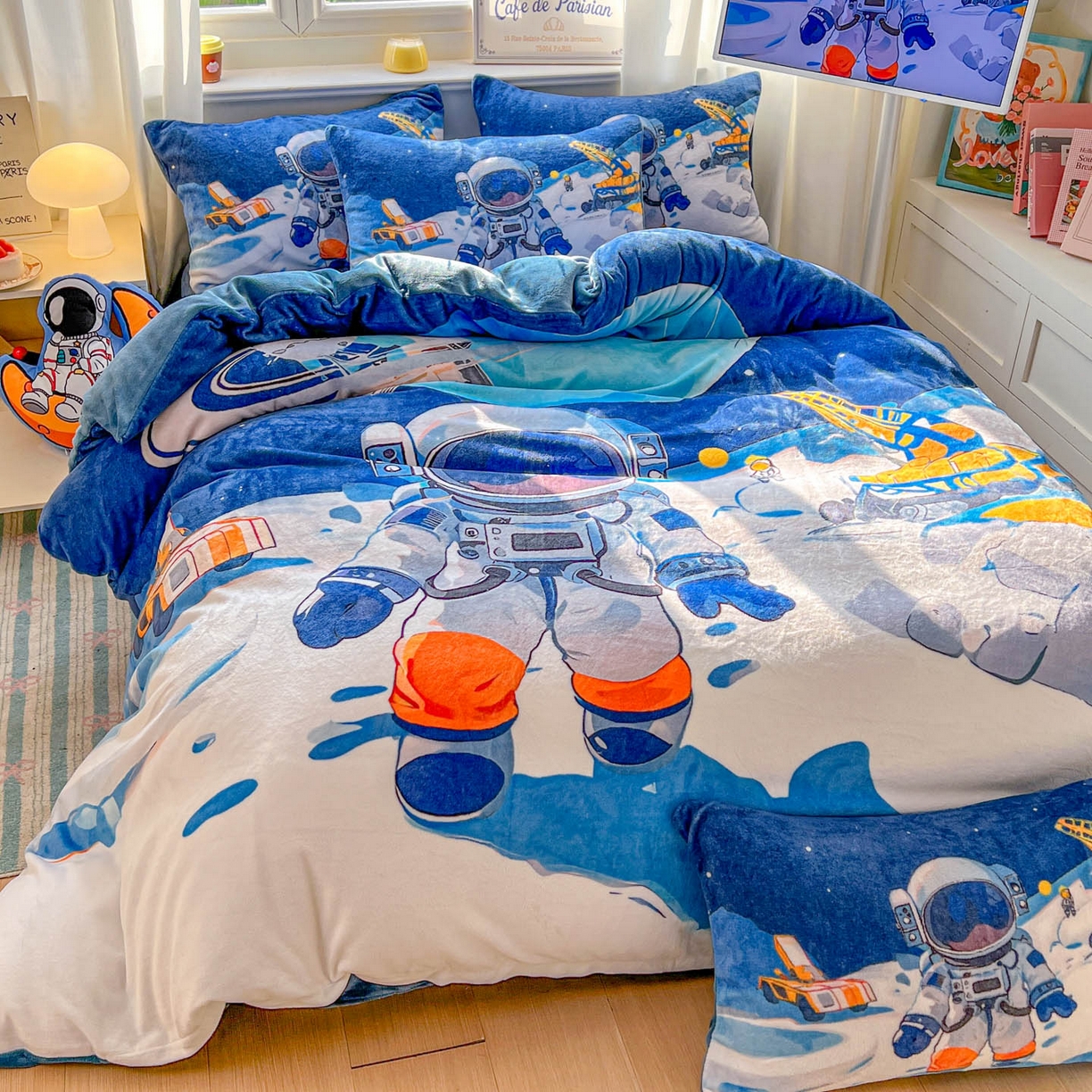 91家纺网 家纺一手货源 找家纺 浩诚 2025新款高克重原创设计宇航员太空人牛奶绒大版卡通四件套 星际工程