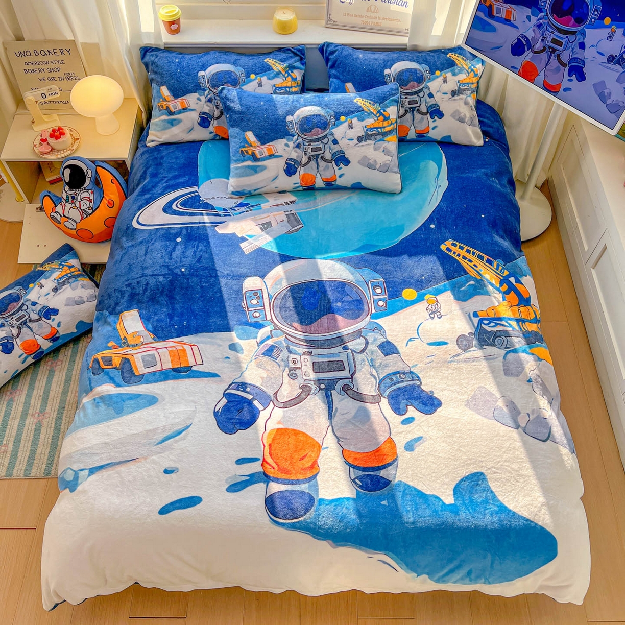 91家纺网 家纺一手货源 找家纺 浩诚 2025新款高克重原创设计宇航员太空人牛奶绒大版卡通四件套 星际工程