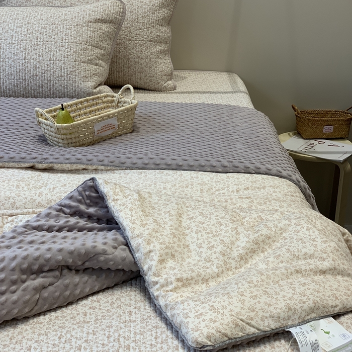 91家纺网 家纺一手货源 找家纺 汇庭 2025秋冬新款·全棉床盖三件套 素颜粉庄园