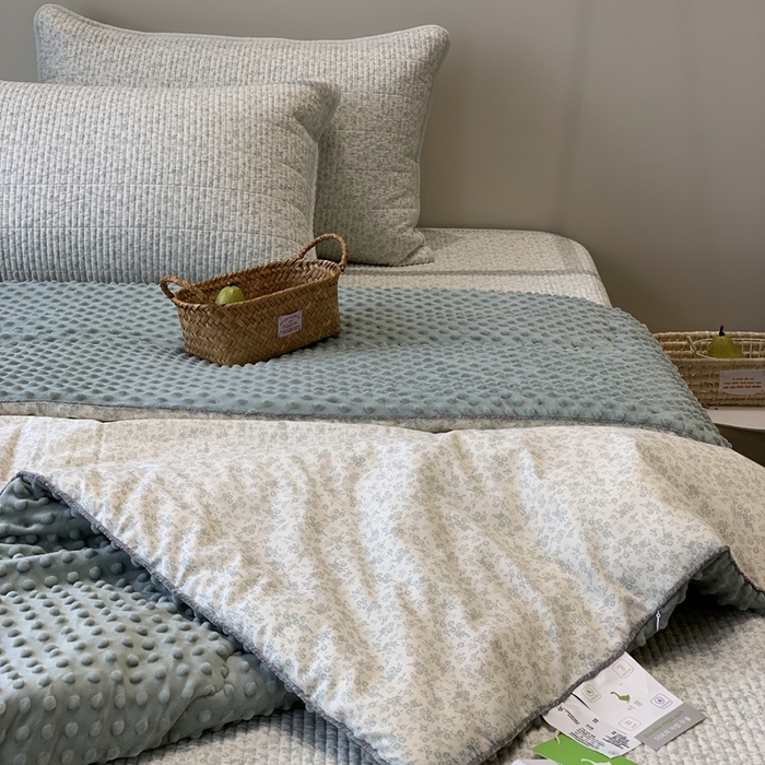 91家纺网 家纺一手货源 找家纺 汇庭 2025秋冬新款·全棉床盖三件套 素颜绿庄园