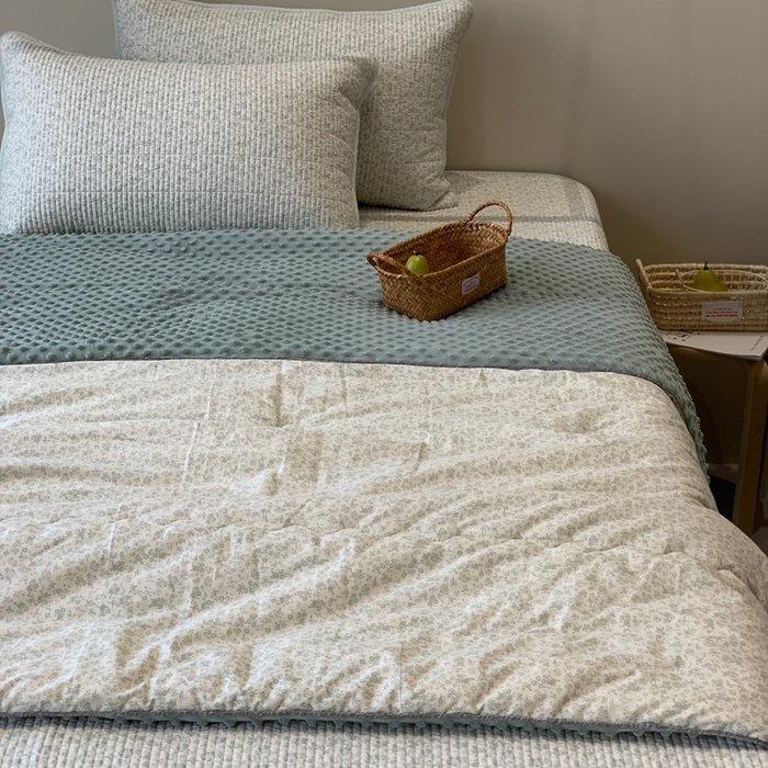 91家纺网 家纺一手货源 找家纺 汇庭 2025秋冬新款·全棉床盖三件套 素颜绿庄园