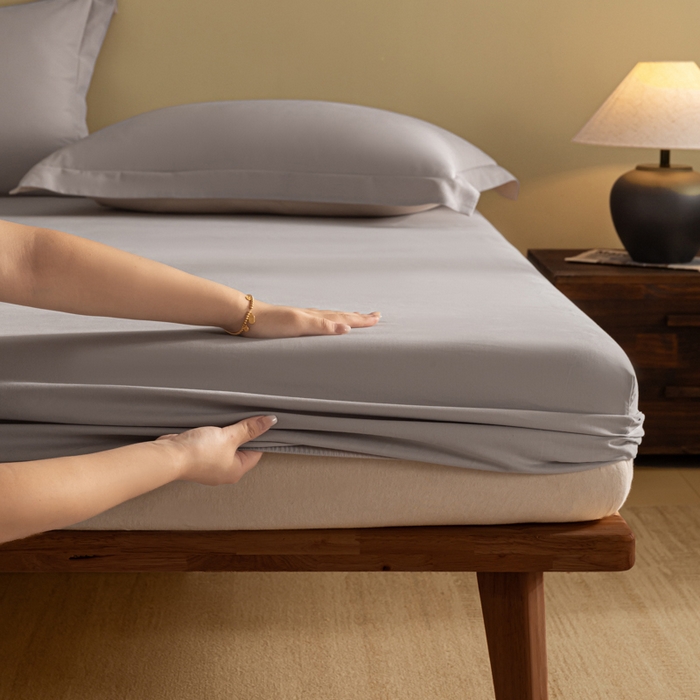 91家纺网 家纺一手货源 找家纺 秀色家纺 2025高端长绒棉贡缎加厚磨毛纯棉单件床笠三件套床罩全棉床垫保护套50s 冬禧-珍珠灰