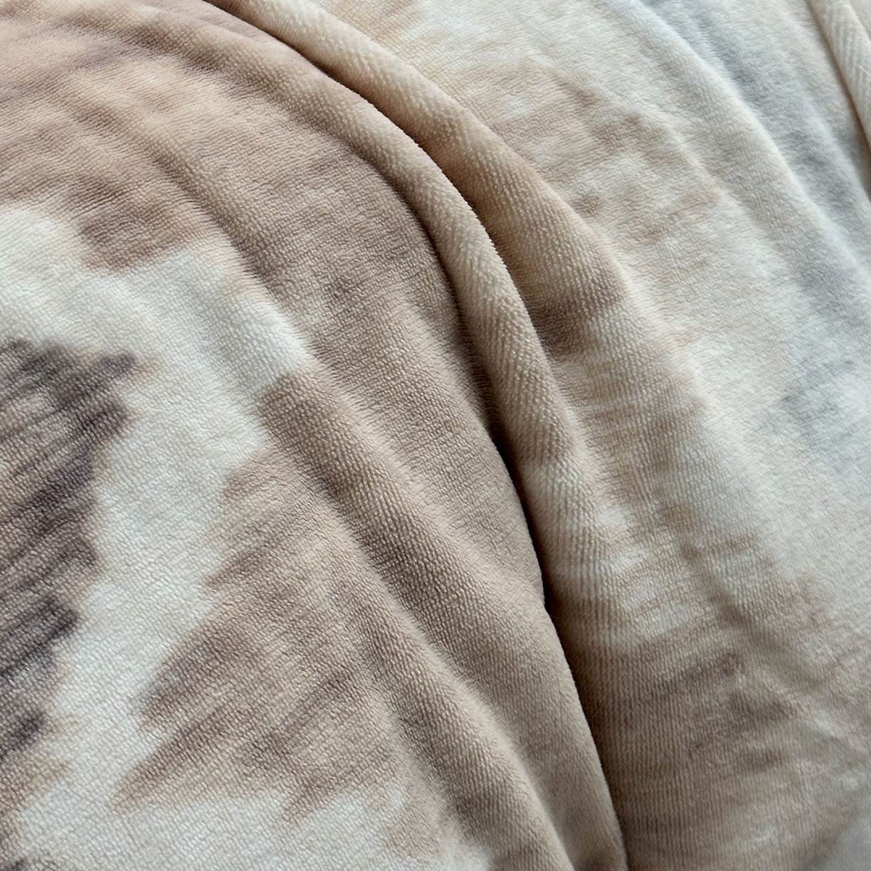 91家纺网 家纺一手货源 找家纺 JUICY 橘滋家纺 2025新款浪漫丰盈牛奶臻棉绒印花系列四件套 麦拉