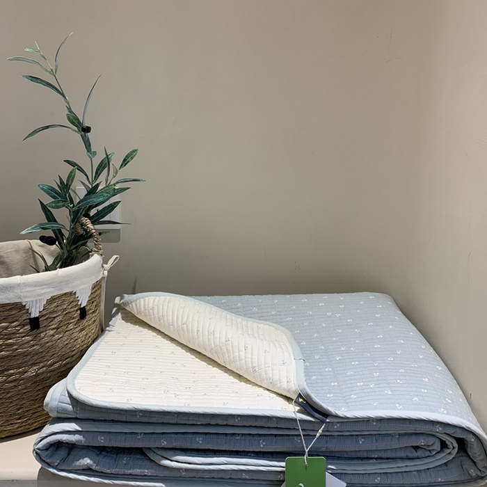 91家纺网 家纺一手货源 找家纺 汇庭 2025秋冬新款·全棉床盖三件套 樱桃蓝