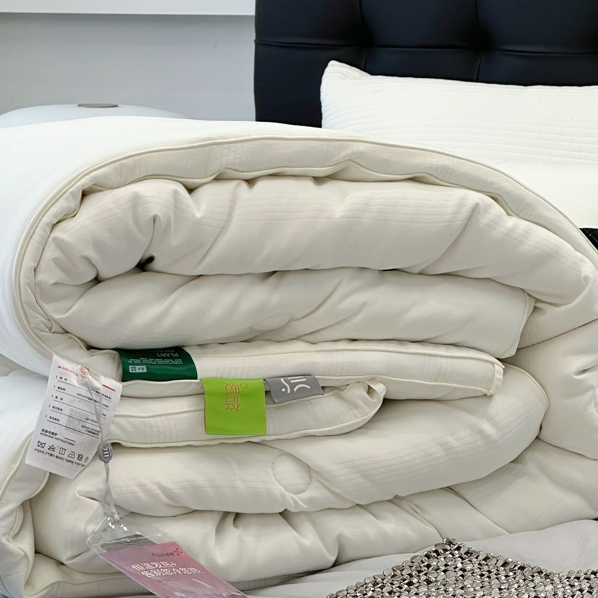 91家纺网 家纺一手货源 找家纺 （总）JUICY 橘滋家纺 2025新款生物绒暖暖发热提花被子被芯