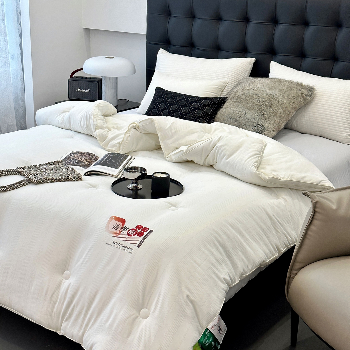 91家纺网 家纺一手货源 找家纺 JUICY 橘滋家纺 2025新款生物绒暖暖发热提花被子被芯 暖暖发热被-白