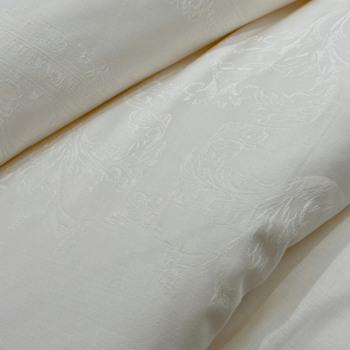 91家纺网 家纺一手货源 找家纺 （总）JUICY 橘滋家纺 2025新款精奢提花抗菌大豆蛋白被子被芯