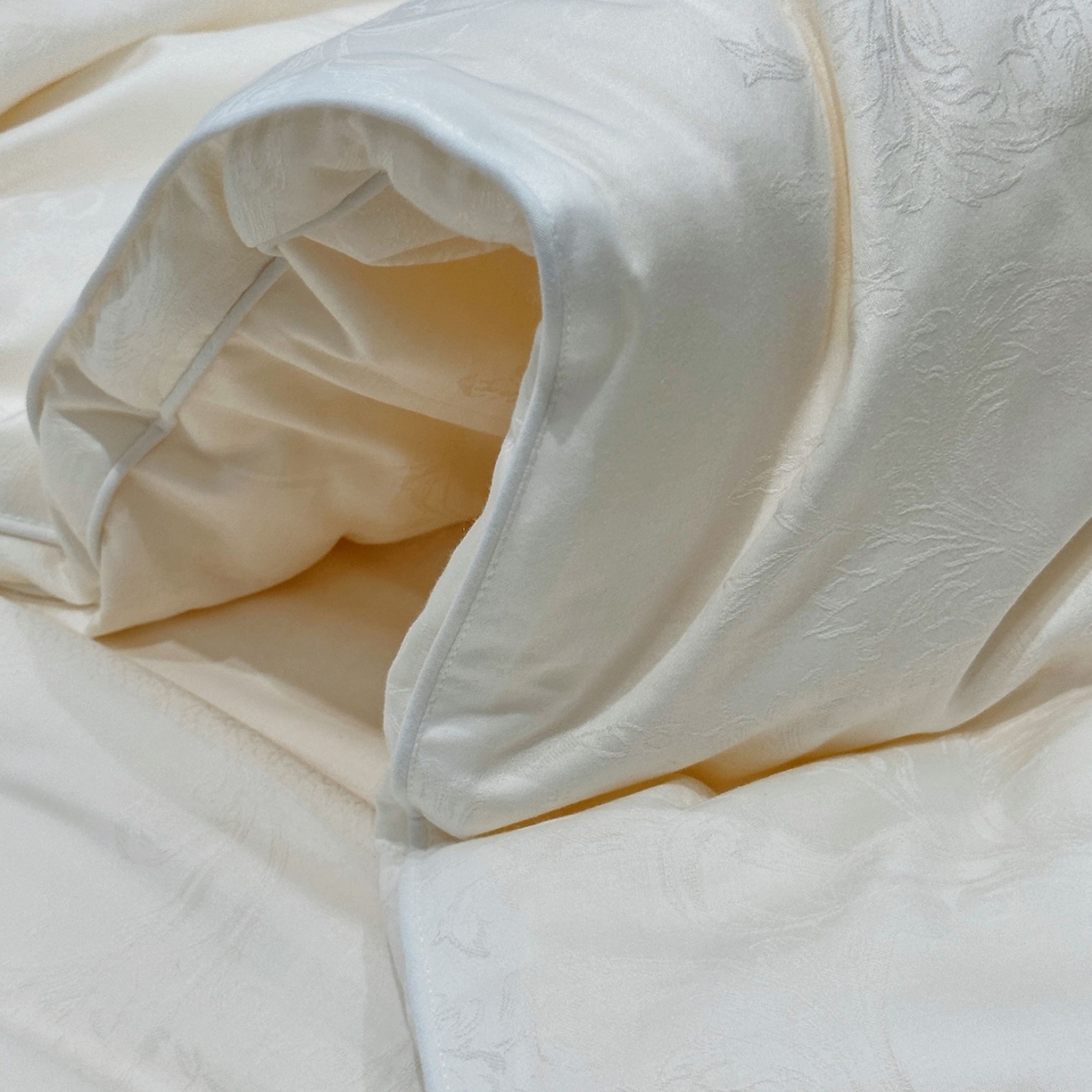 91家纺网 家纺一手货源 找家纺 （总）JUICY 橘滋家纺 2025新款精奢提花抗菌大豆蛋白被子被芯