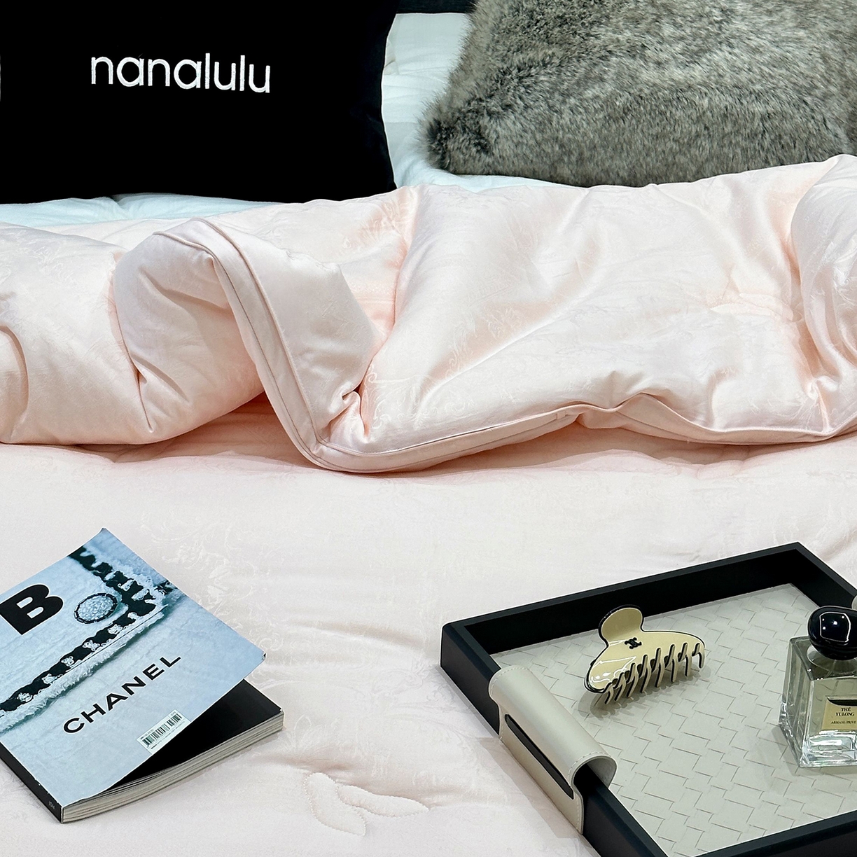 91家纺网 家纺一手货源 找家纺 JUICY 橘滋家纺 2025新款精奢提花抗菌大豆蛋白被子被芯 精奢提花抗菌大豆蛋白被-玉色