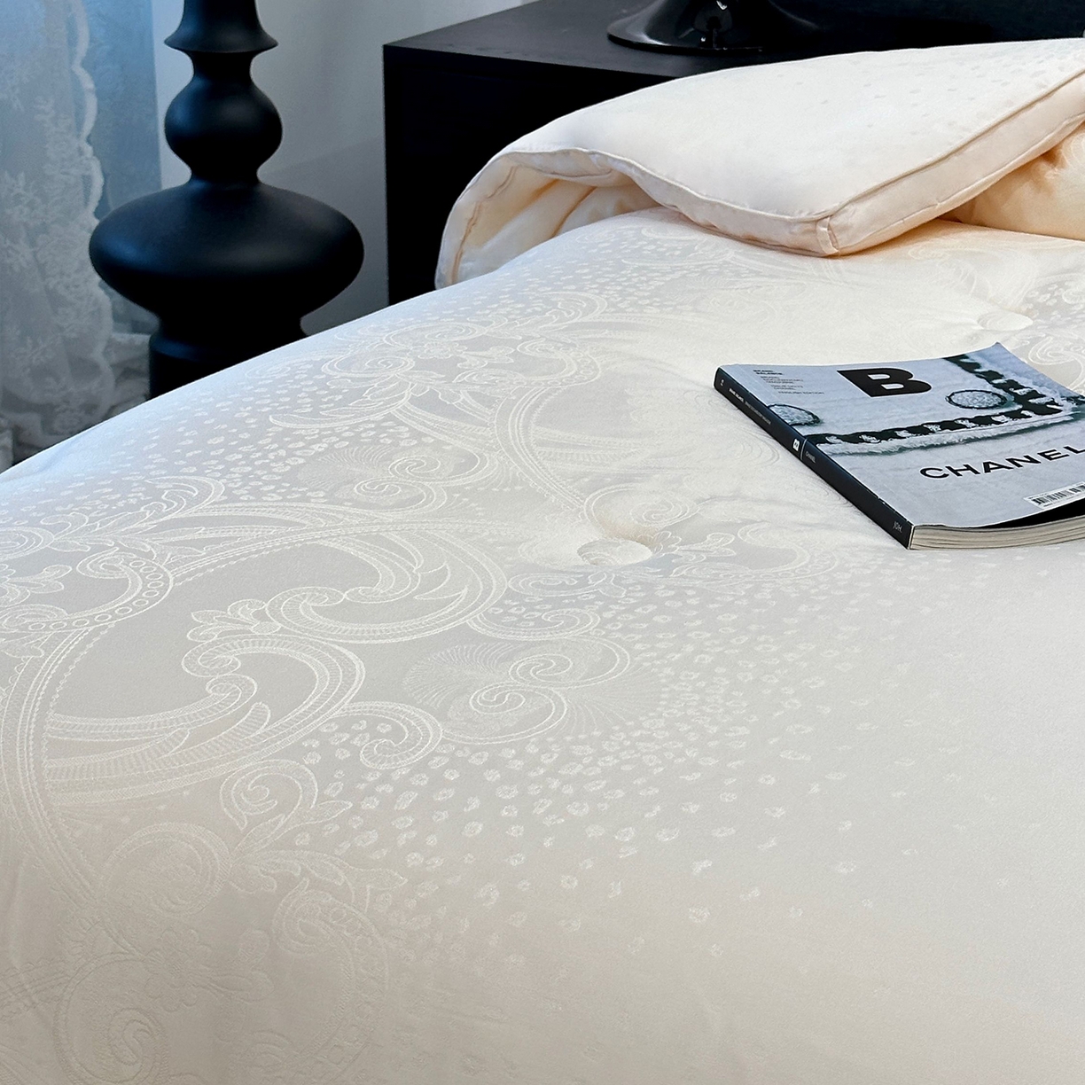 91家纺网 家纺一手货源 找家纺 （总）JUICY 橘滋家纺 2025新款高奢皇室大提花黄金蚕丝羊毛被子被芯