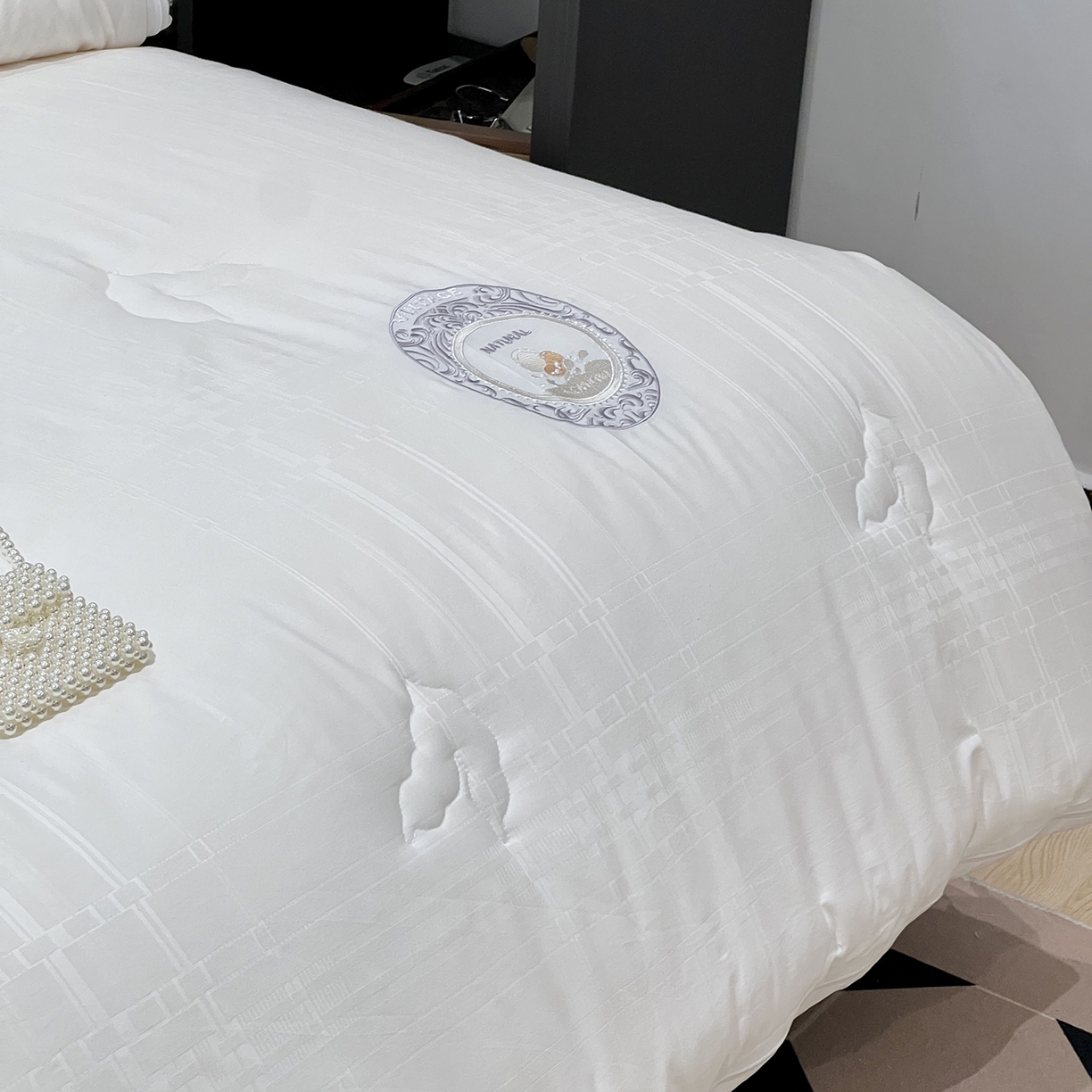 91家纺网 家纺一手货源 找家纺 JUICY 橘滋家纺 2025新款多功能大豆蛋白双胎被子被芯 多功能大豆蛋白双胎被-白