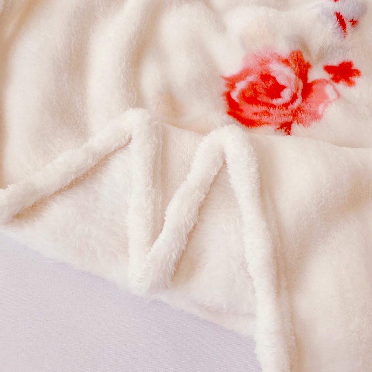 91家纺网 家纺一手货源 找家纺 yyds网供 2025新款简约印花泡泡绒毯多功能加绒盖毯沙发空调房办公午休毯毛毯毯子 国色天香-泡泡绒