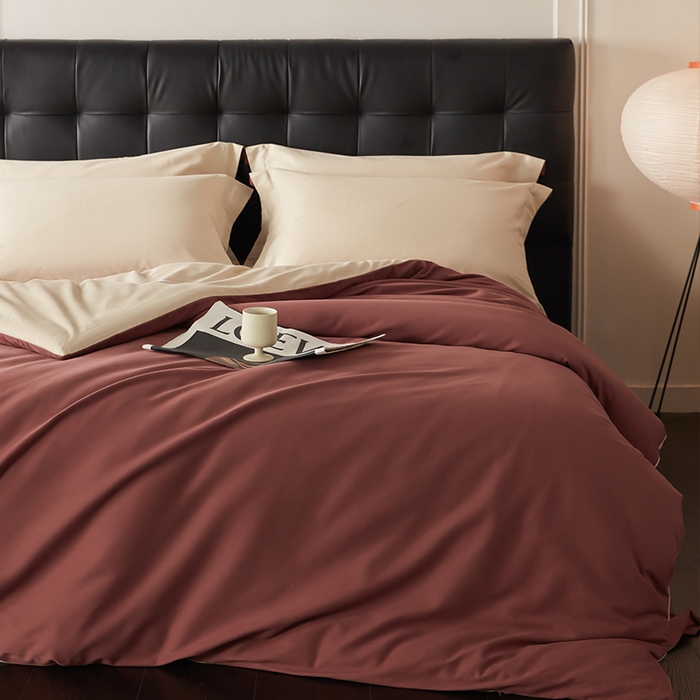 91家纺网 家纺一手货源 找家纺 秀色家纺 2025新款60支长绒棉双面加厚磨毛保暖纯棉四件套纯色被套全棉轻奢高级感 白雾红尘+奶油