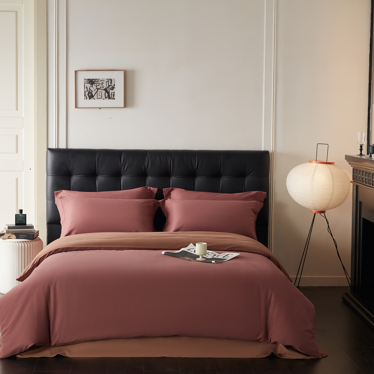 91家纺网 家纺一手货源 找家纺 秀色家纺 2025新款60支长绒棉双面加厚磨毛保暖纯棉四件套纯色被套全棉轻奢高级感 白雾红尘+深栗色