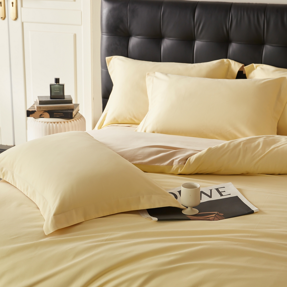 91家纺网 家纺一手货源 找家纺 秀色家纺 2025新款60支长绒棉双面加厚磨毛保暖纯棉四件套纯色被套全棉轻奢高级感 麦秆黄+奶油