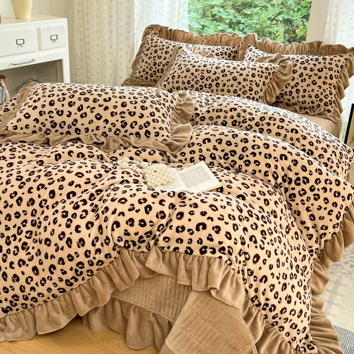 91家纺网 家纺一手货源 找家纺 （总）牵依 2025新款韩版牛奶绒夹棉床盖四件套