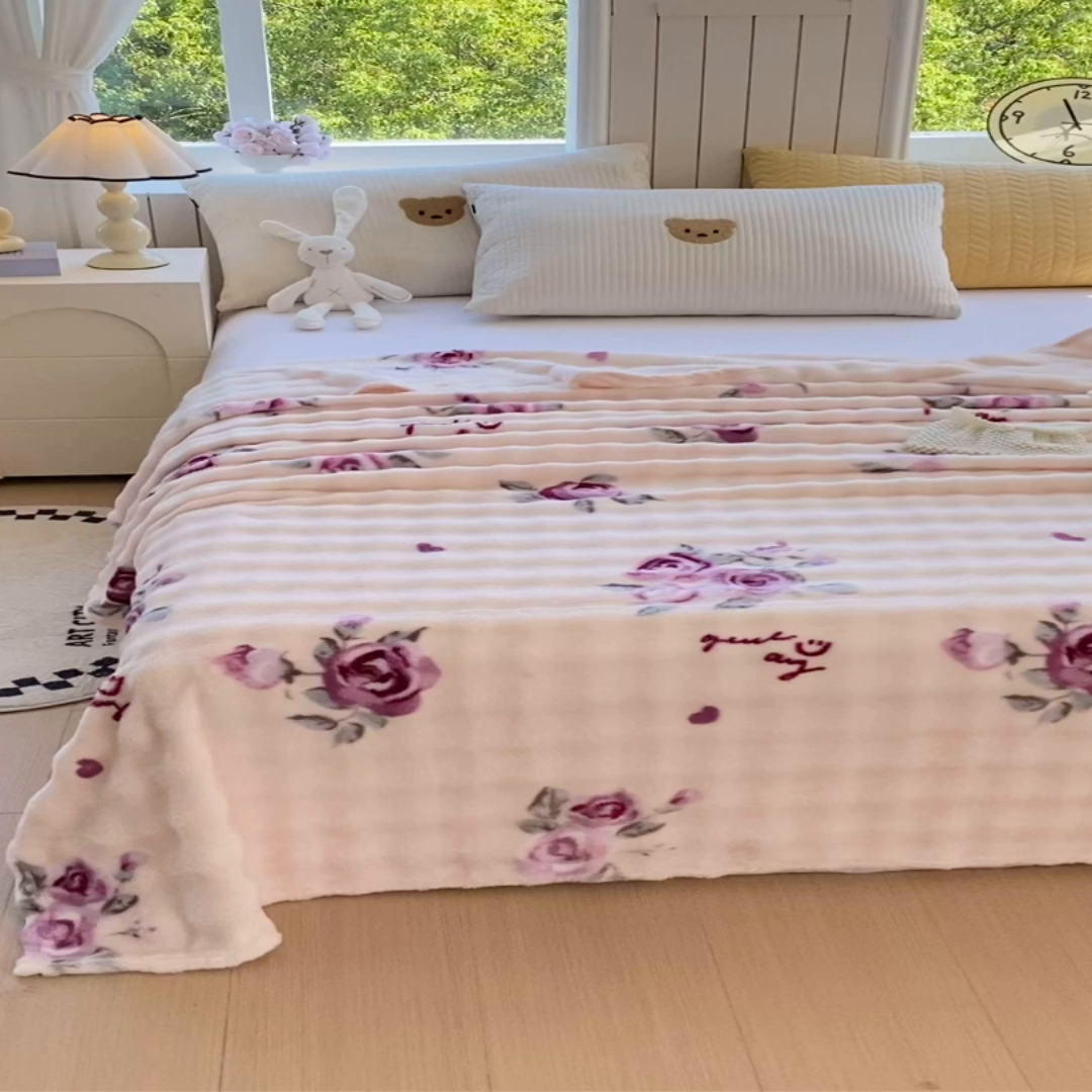 91家纺网 家纺一手货源 找家纺 yyds网供 2025新款简约印花泡泡绒毯多功能加绒盖毯沙发空调房办公午休毯毛毯毯子 玫瑰情缘-泡泡绒