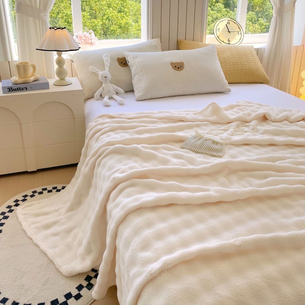 91家纺网 家纺一手货源 找家纺 yyds网供 2025新款简约印花泡泡绒毯多功能加绒盖毯沙发空调房办公午休毯毛毯毯子 奶白-泡泡绒