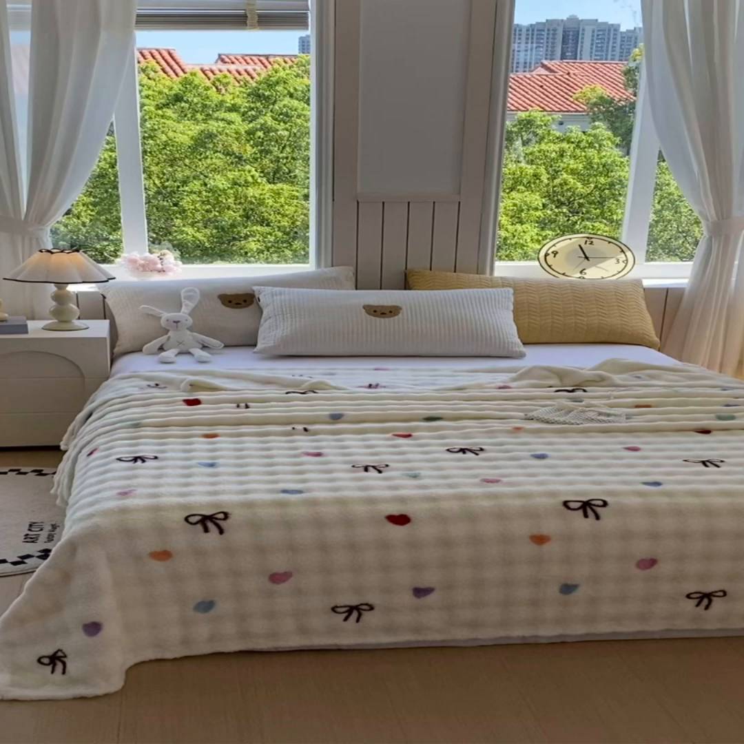 91家纺网 家纺一手货源 找家纺 yyds网供 2025新款简约印花泡泡绒毯多功能加绒盖毯沙发空调房办公午休毯毛毯毯子 温馨-泡泡绒