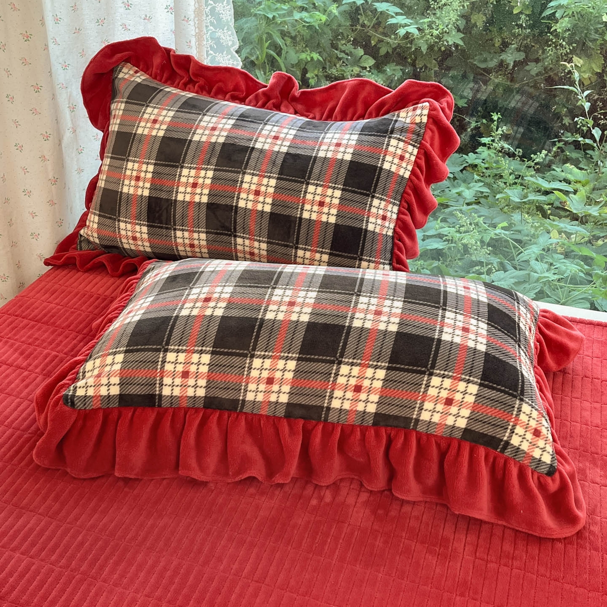 91家纺网 家纺一手货源 找家纺 牵依 2025新款韩版牛奶绒夹棉床盖四件套 爱莉诗