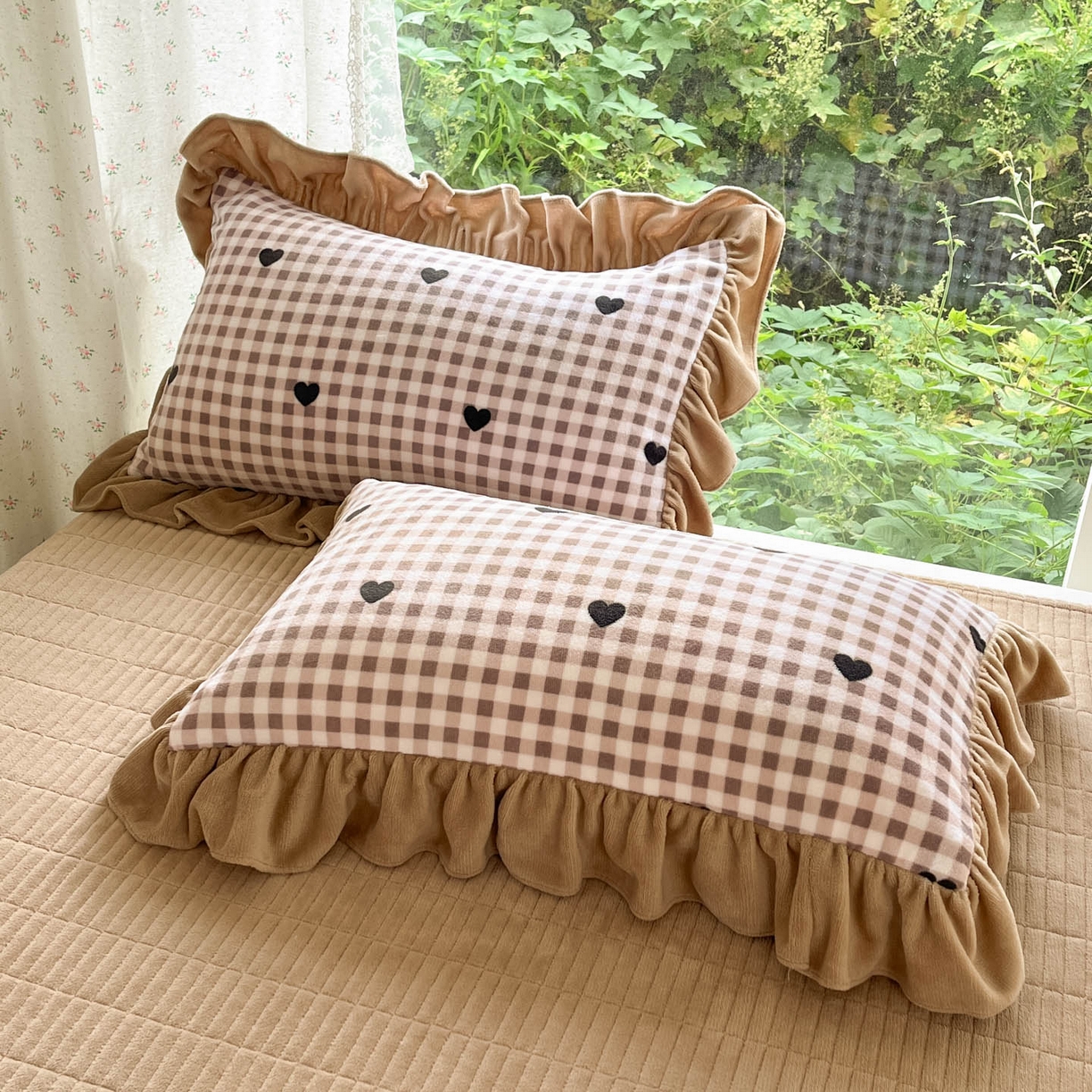 91家纺网 家纺一手货源 找家纺 牵依 2025新款韩版牛奶绒夹棉床盖四件套 爱心格