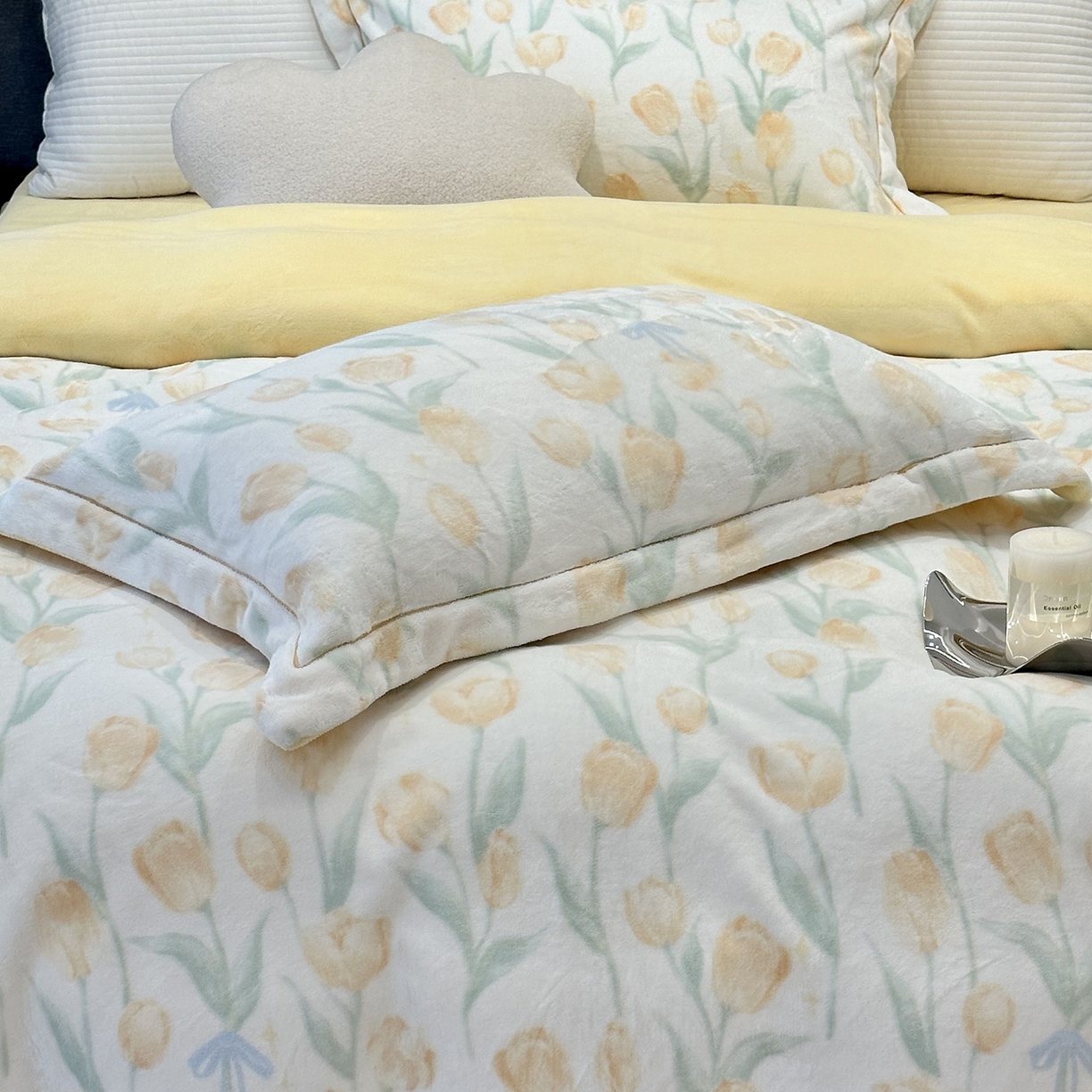 91家纺网 家纺一手货源 找家纺 JUICY 橘滋家纺 2025新款浪漫丰盈牛奶臻棉绒印花系列四件套 汀兰婉婉