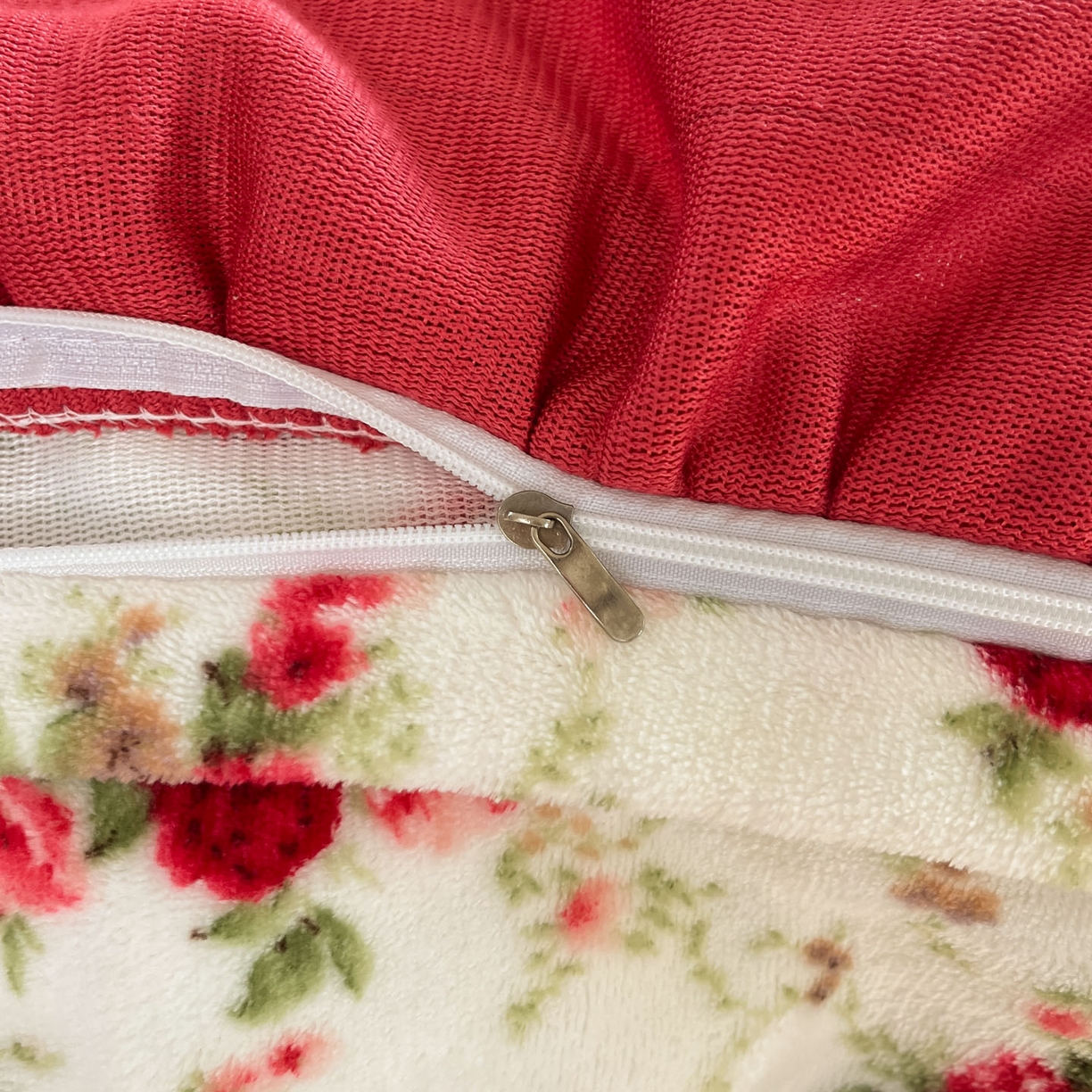 91家纺网 家纺一手货源 找家纺 牵依 2025新款韩版牛奶绒夹棉床盖四件套 梨花落