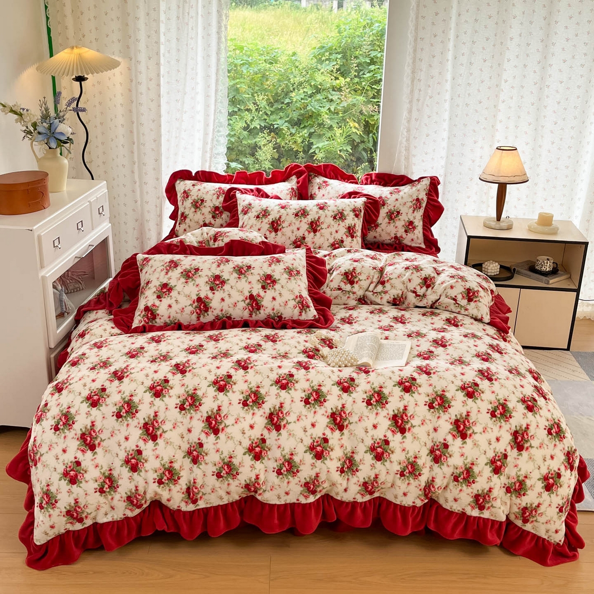 91家纺网 家纺一手货源 找家纺 牵依 2025新款韩版牛奶绒夹棉床盖四件套 梨花落