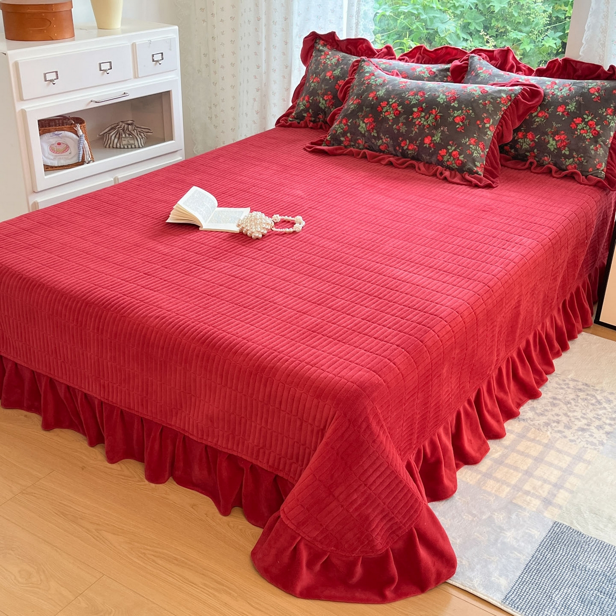 91家纺网 家纺一手货源 找家纺 牵依 2025新款韩版牛奶绒夹棉床盖四件套 玫瑰的故事