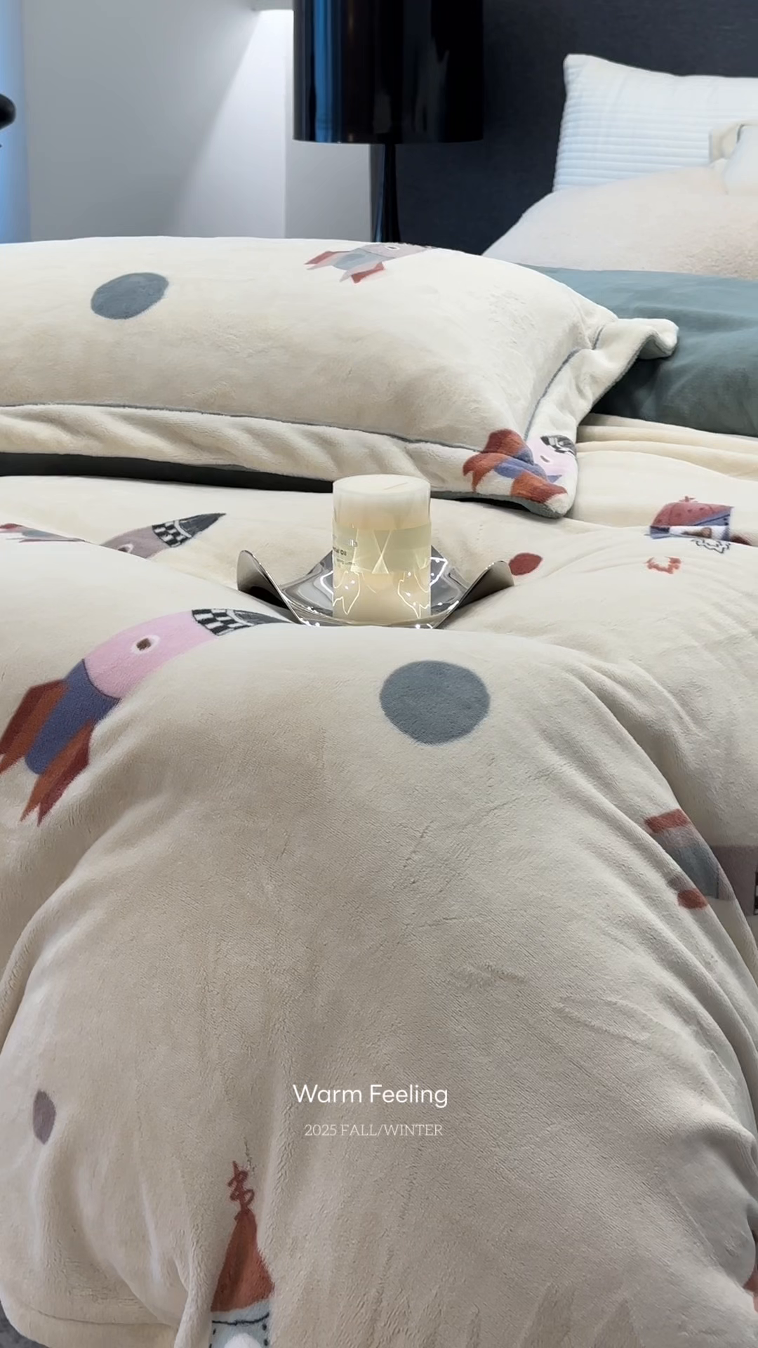 91家纺网 家纺一手货源 找家纺 JUICY 橘滋家纺 2025新款浪漫丰盈牛奶臻棉绒印花系列四件套 月球之行