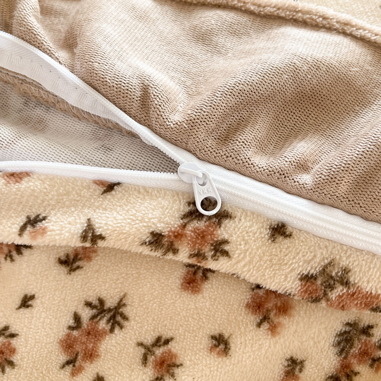 91家纺网 家纺一手货源 找家纺 牵依 2025新款韩版牛奶绒夹棉床盖四件套 田园兔