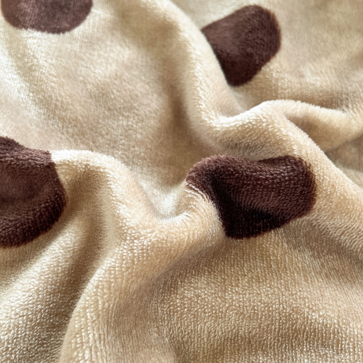 91家纺网 家纺一手货源 找家纺 牵依 2025新款韩版牛奶绒夹棉床盖四件套 圆梦咖