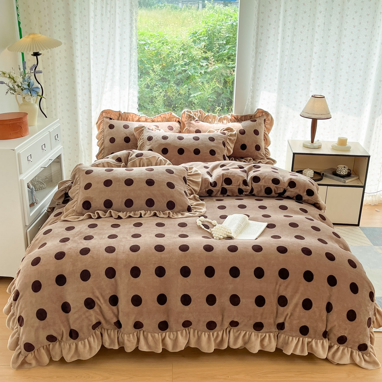 91家纺网 家纺一手货源 找家纺 牵依 2025新款韩版牛奶绒夹棉床盖四件套 圆梦咖