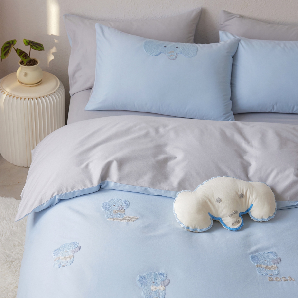 91家纺网 家纺一手货源 找家纺 （总）简纯主义 2025新款全棉磨毛毛巾绣绣花四件套-小象噜比