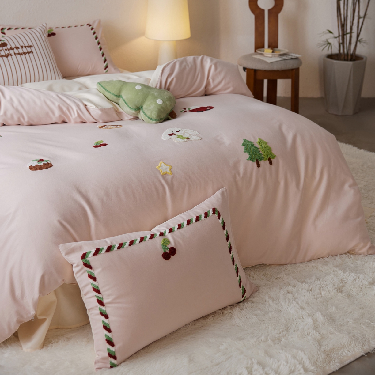 91家纺网 家纺一手货源 找家纺 简纯主义 2025新款全棉磨毛毛巾绣绣花四件套-圣诞兔 圣诞免-粉