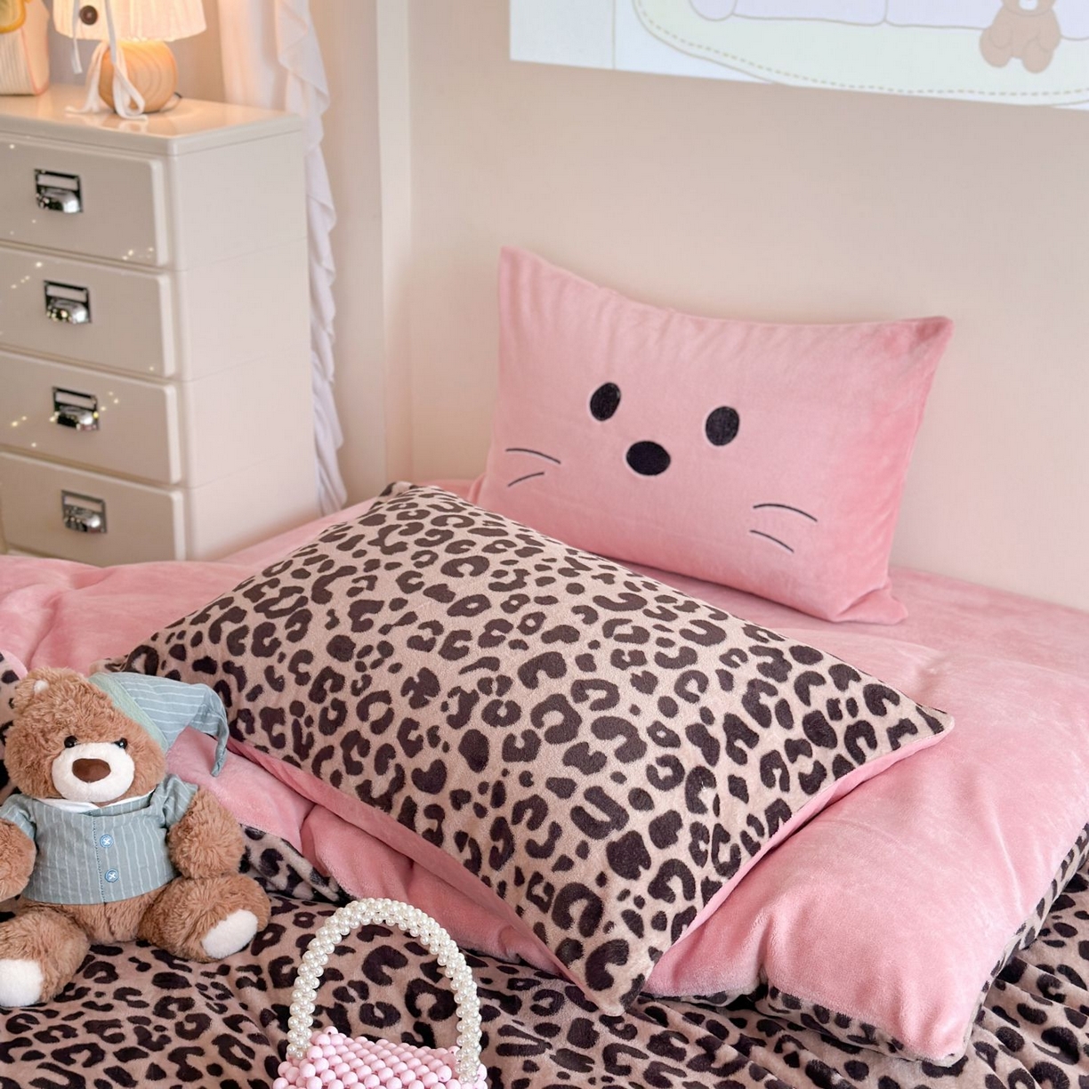 91家纺网 家纺一手货源 找家纺 （总）觅糖家纺 2025新款牛奶绒卡通贴布绣系列四件套