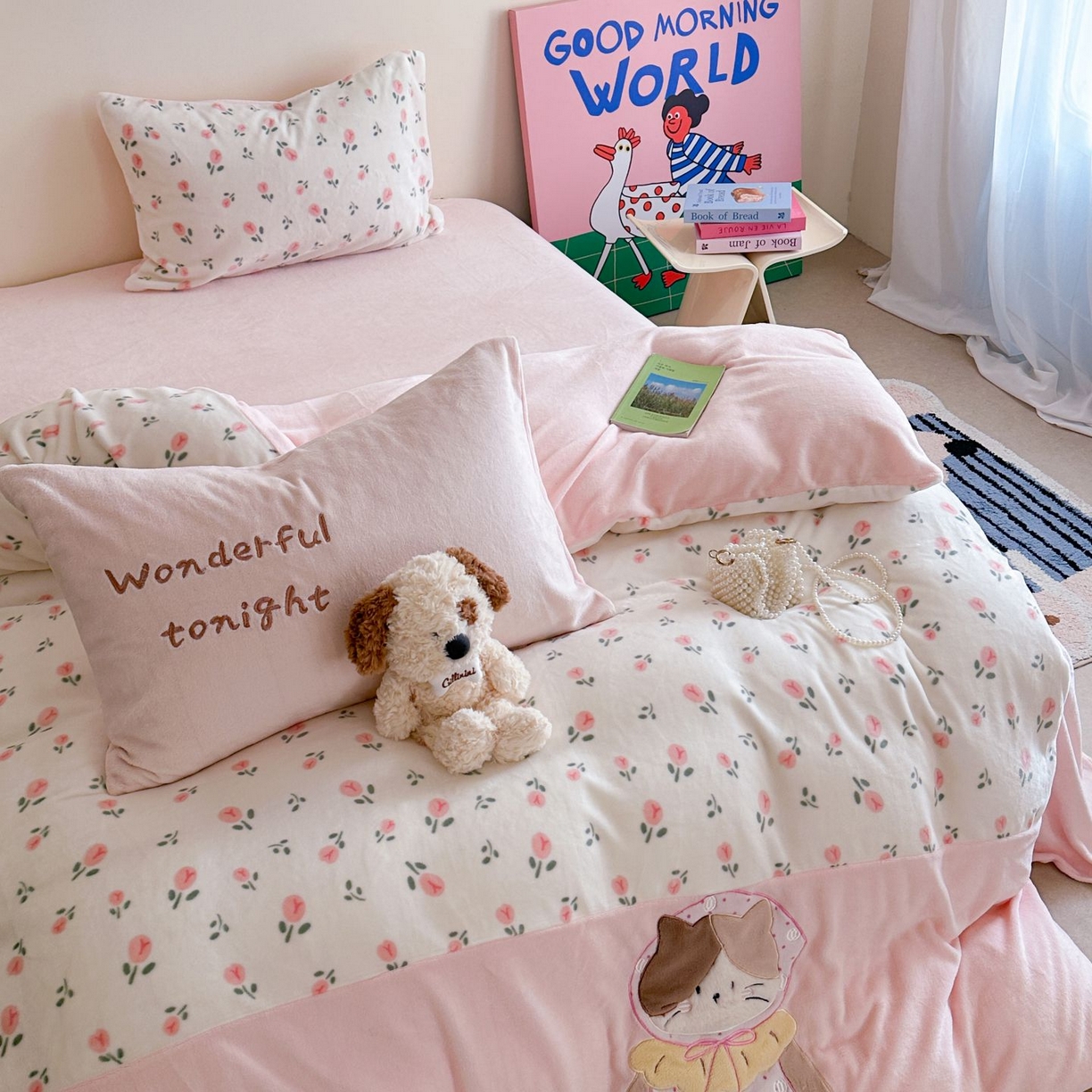 91家纺网 家纺一手货源 找家纺 觅糖家纺 2025新款牛奶绒卡通贴布绣系列四件套 三花猫咪