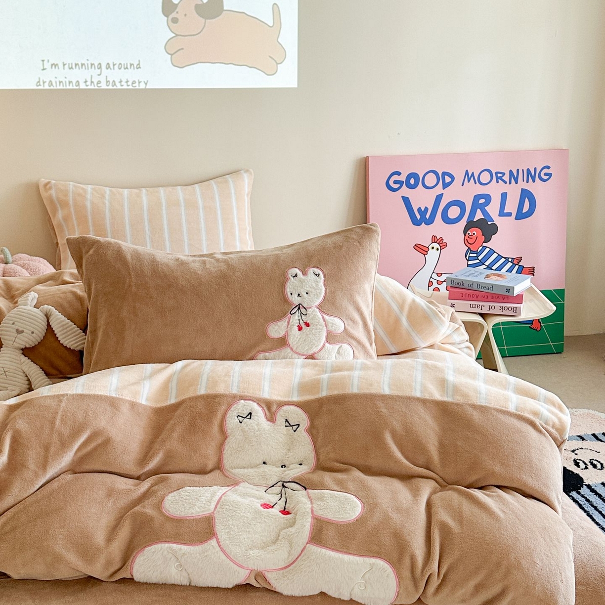 91家纺网 家纺一手货源 找家纺 觅糖家纺 2025新款牛奶绒卡通贴布绣系列四件套 兔小姐