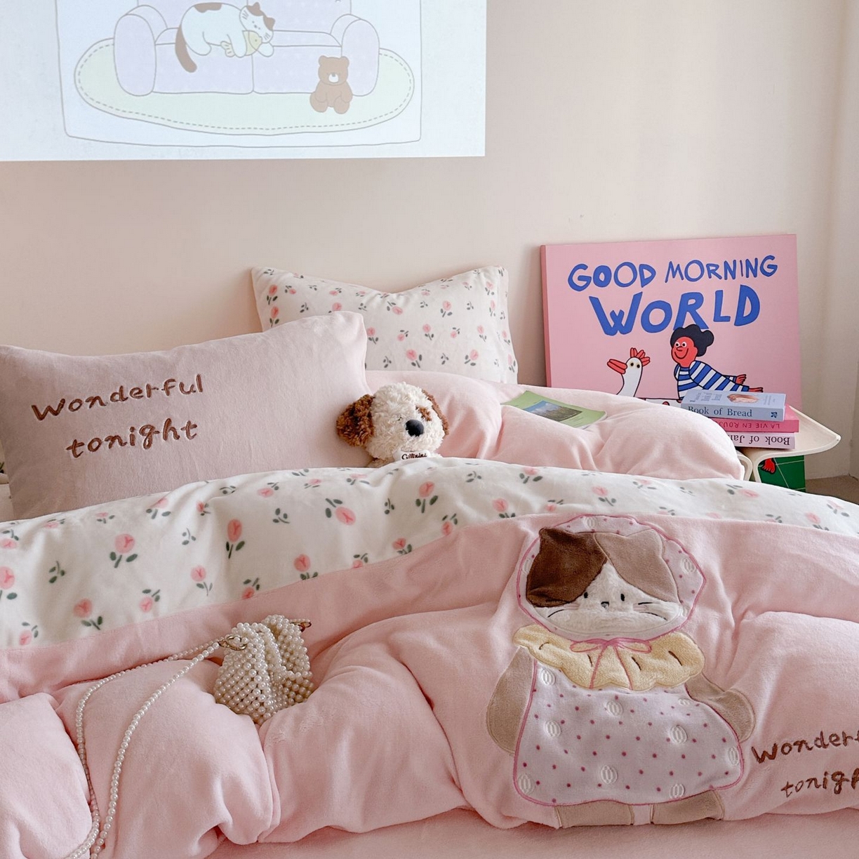 91家纺网 家纺一手货源 找家纺 觅糖家纺 2025新款牛奶绒卡通贴布绣系列四件套 三花猫咪