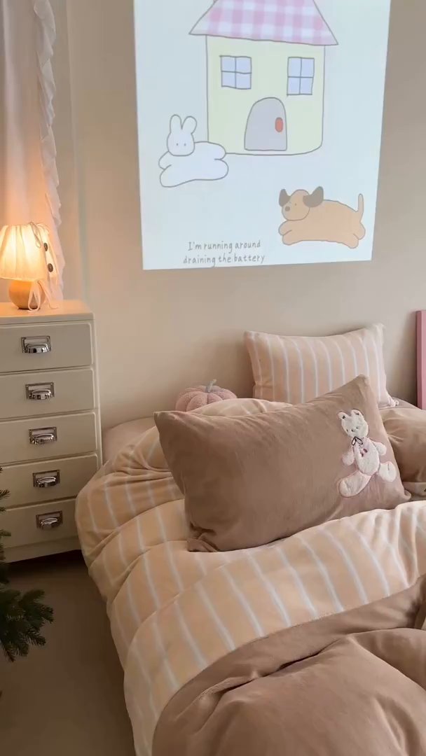 91家纺网 家纺一手货源 找家纺 觅糖家纺 2025新款牛奶绒卡通贴布绣系列四件套 兔小姐