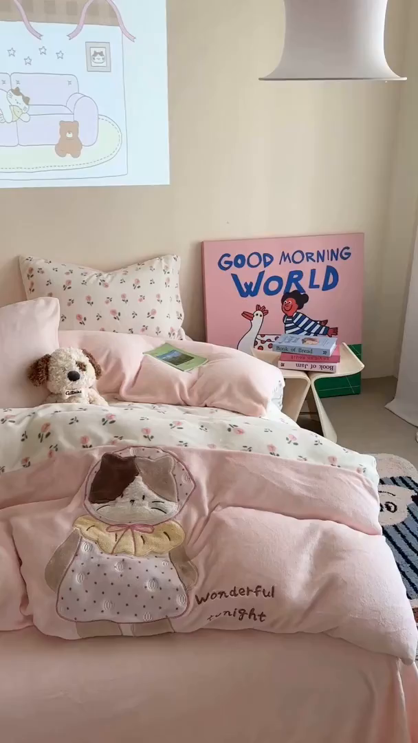 91家纺网 家纺一手货源 找家纺 觅糖家纺 2025新款牛奶绒卡通贴布绣系列四件套 三花猫咪