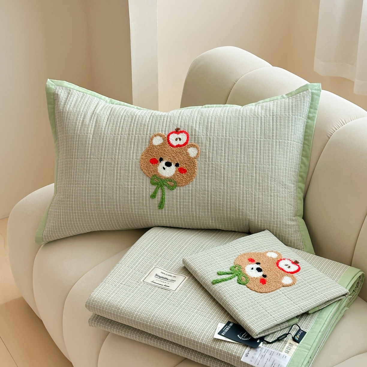 91家纺网 家纺一手货源 找家纺 觅糖家纺 2025新款色织水洗棉毛巾绣床盖四件套 韩系小熊