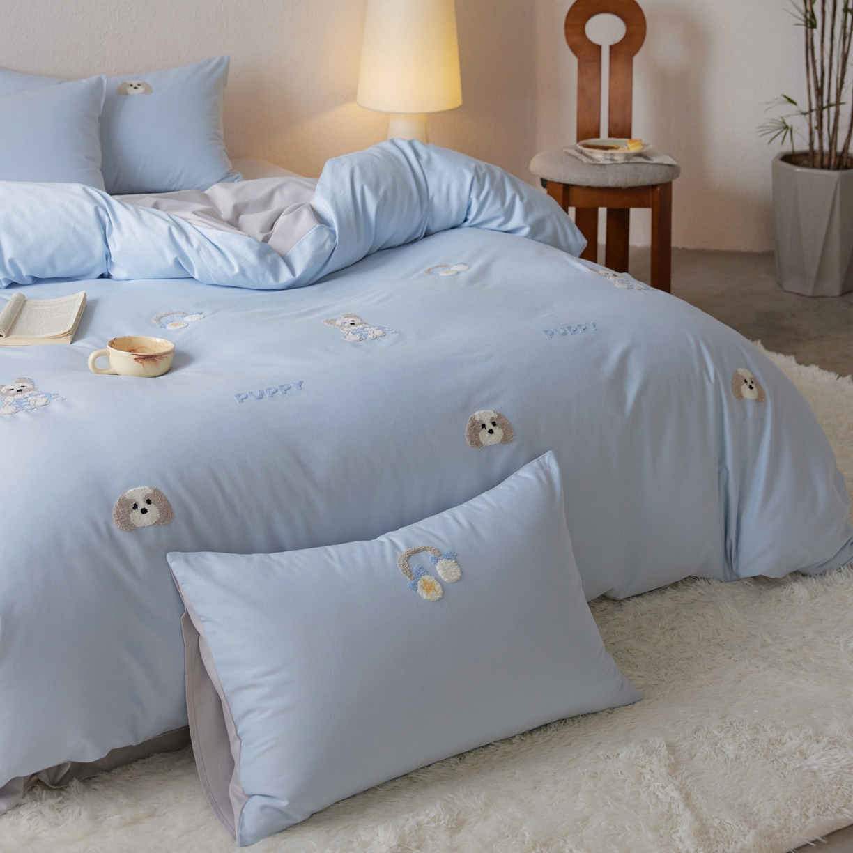 91家纺网 家纺一手货源 找家纺 （总）简纯主义 2025新款全棉磨毛毛巾绣绣花四件套-耳机小狗