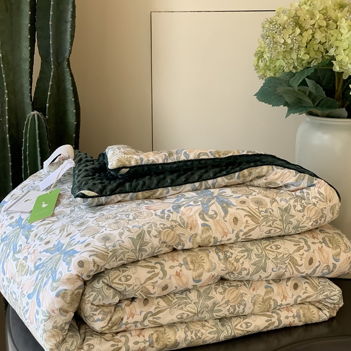91家纺网 家纺一手货源 找家纺 汇庭 2025秋冬新款·幸运双豆春秋被系列 蔓德琳绿